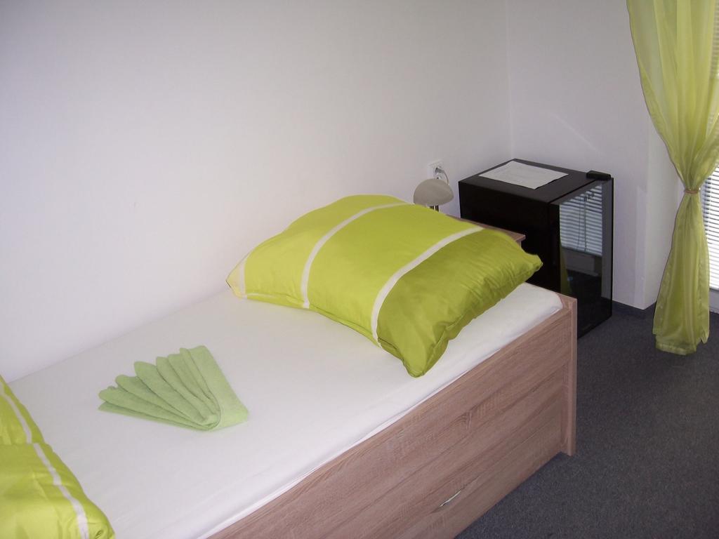 Penzion Na Rozcestí Bulhary Quarto foto