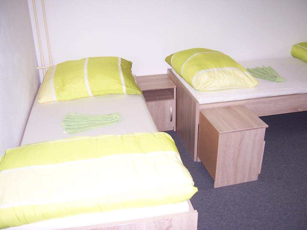 Penzion Na Rozcestí Bulhary Quarto foto